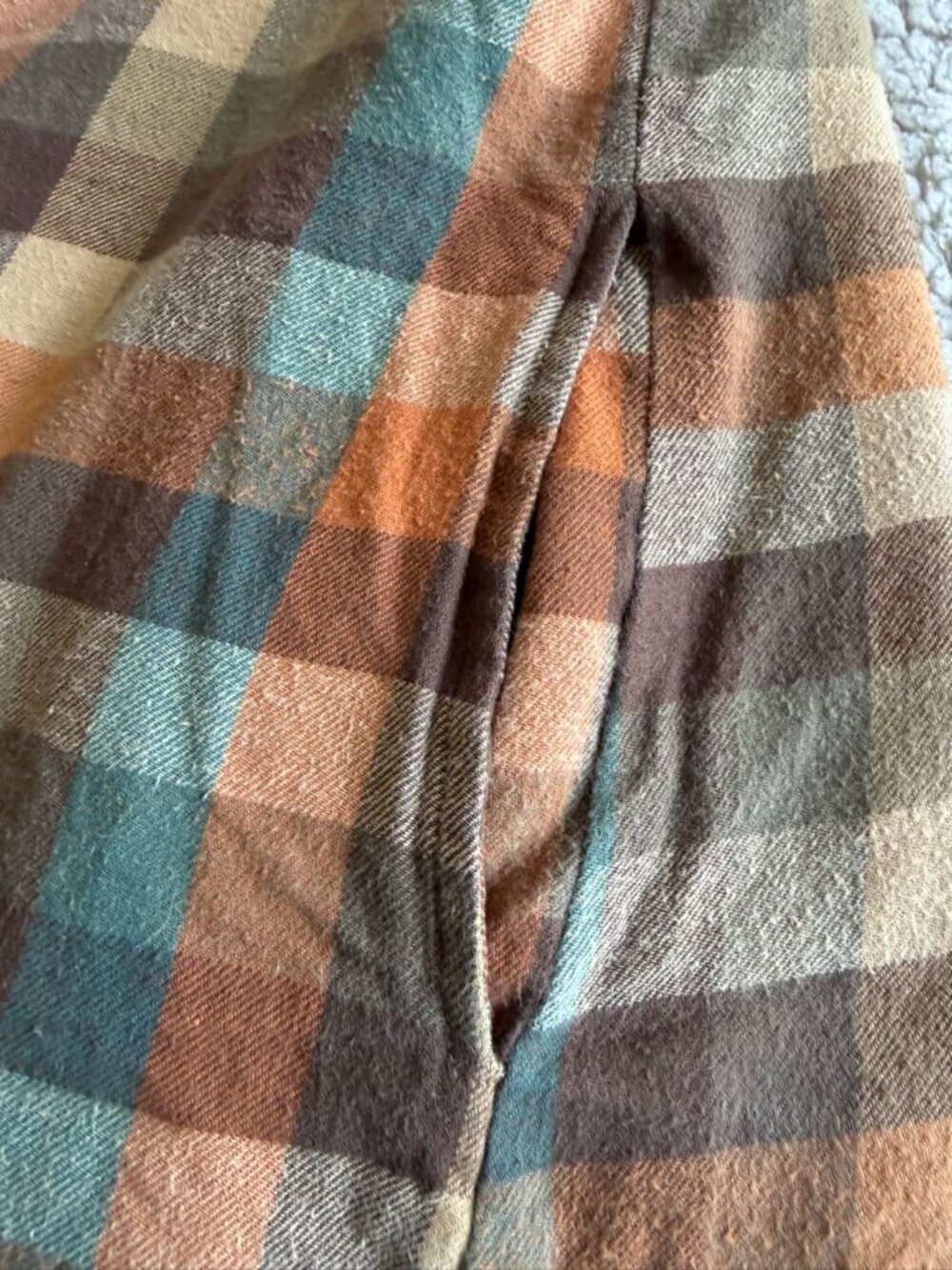 Legendary Whitetails Plaid Flannel Sherpa lined jacket - Size XL - Picture 9 of 15